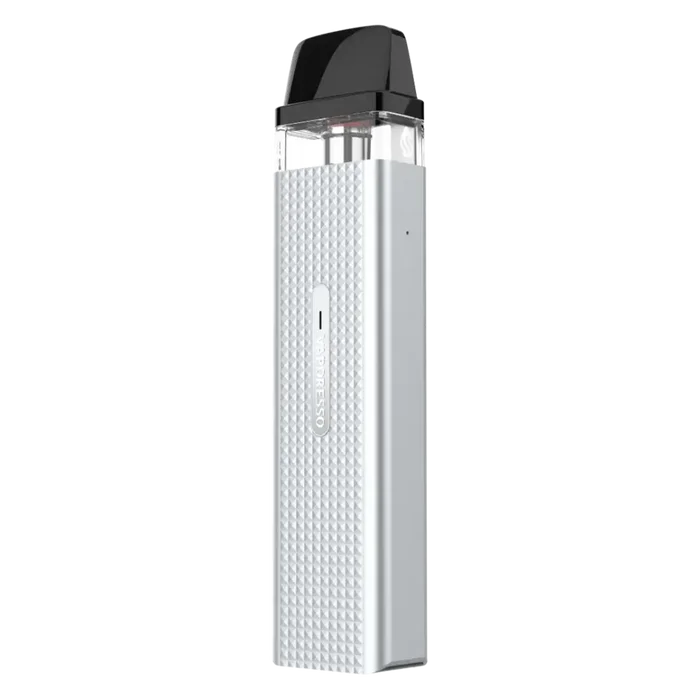 Vaporesso XROS Mini Vape Pod Kit in Silver – compact and stylish pod system with a sleek black finish, 1000mAh battery, fixed airflow for consistent MTL draws, and SSS leak-resistant technology for mess-free vaping.